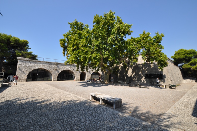 Pula Citadel Courtyard.JPG